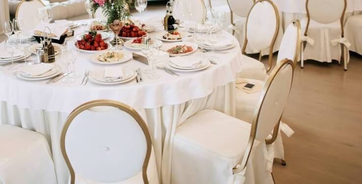 Jak dom weselny w Leżajsku organizuje niezapomniane poprawiny?