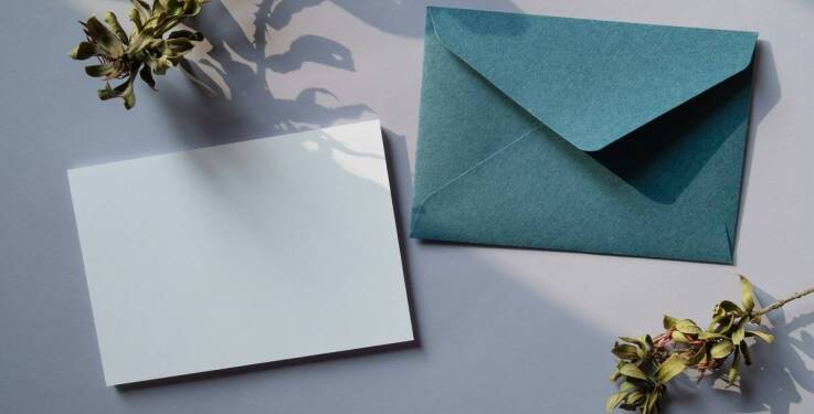 Torty firmowe a identyfikacja wizualna – jak stworzyć spójny wizerunek?