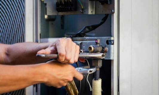 Proces demontażu i instalacji używanych modulowanych palników gazowych – praktyczny przewodnik