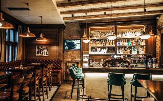 Jak ocenić, czy dana restauracja spełnia standardy eleganckiego miejsca?