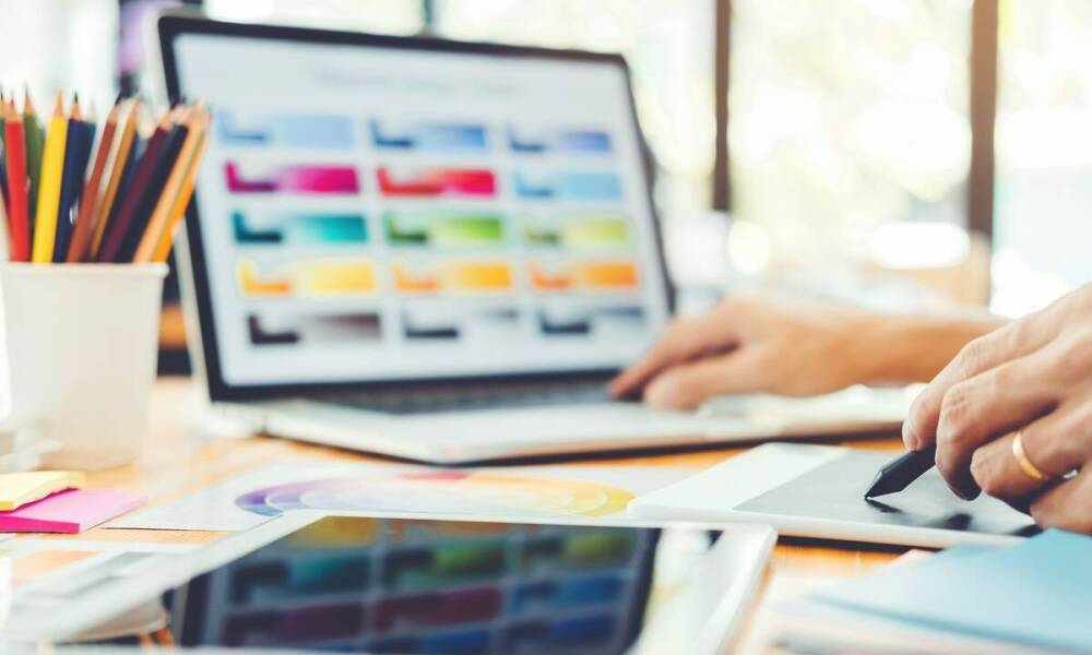 Jak stworzyć skuteczny logotyp z pomocą agencji reklamowej w Szczecinie?