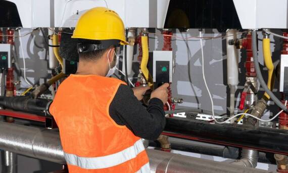 Jak diagnoza elektryczna wspiera zarządzanie flotą maszyn?