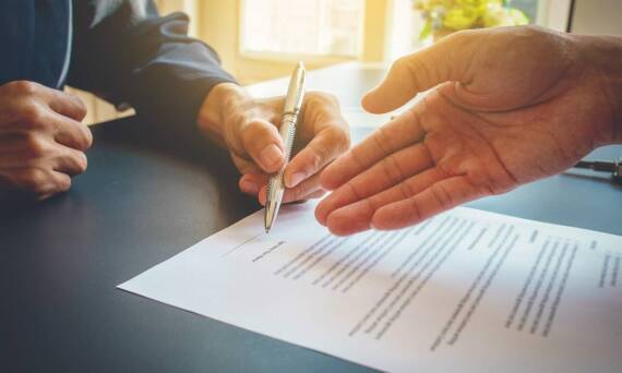 Jakie korzyści przynosi zakup sprzętu wodnego na raty?