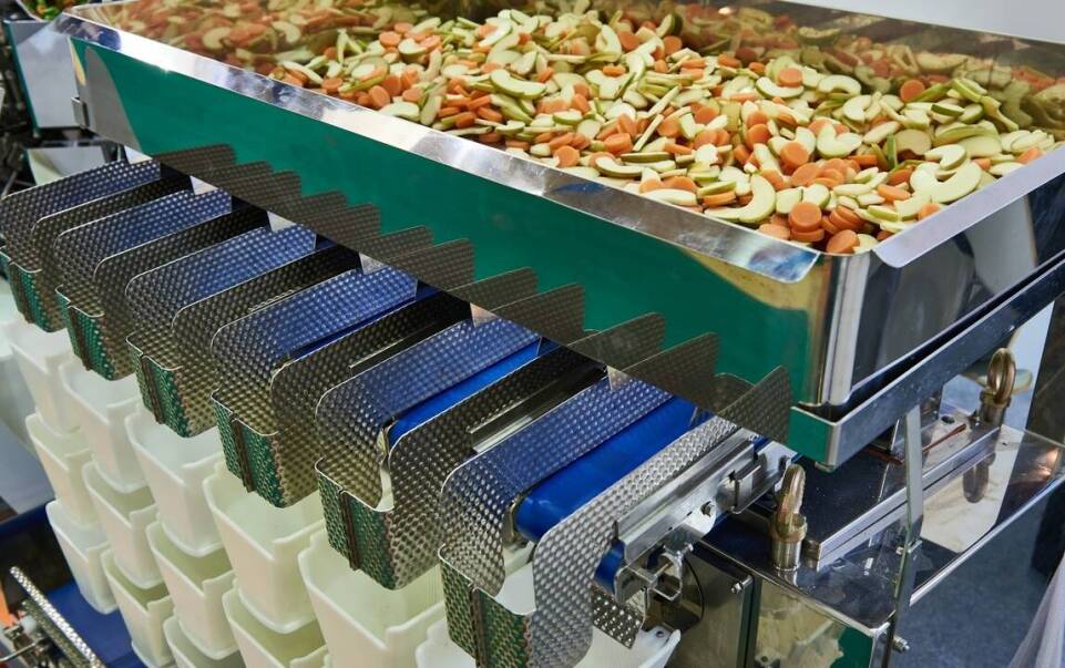 Dlaczego warto inwestować w warzywa obrane dla restauracji?