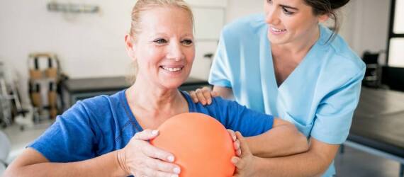 Znaczenie terapii neurologopedycznej dla osób po udarze mózgu