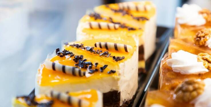 Sztuka dekoracji tortów: inspiracje z naszej cukierni