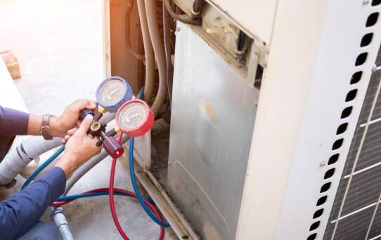 Jakie są najważniejsze aspekty serwisu klimatyzacji wpływające na jej długowieczność?