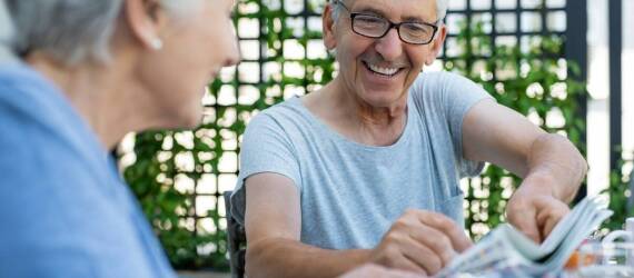 Jak zajęcia rekreacyjne wpływają na samopoczucie seniorów w domach opieki?