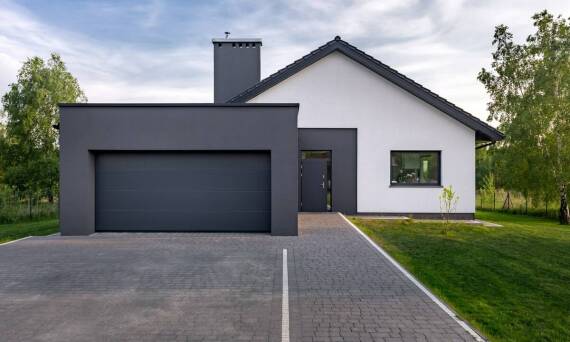 Jakie są najważniejsze aspekty wyboru bramy garażowej dla domów energooszczędnych?
