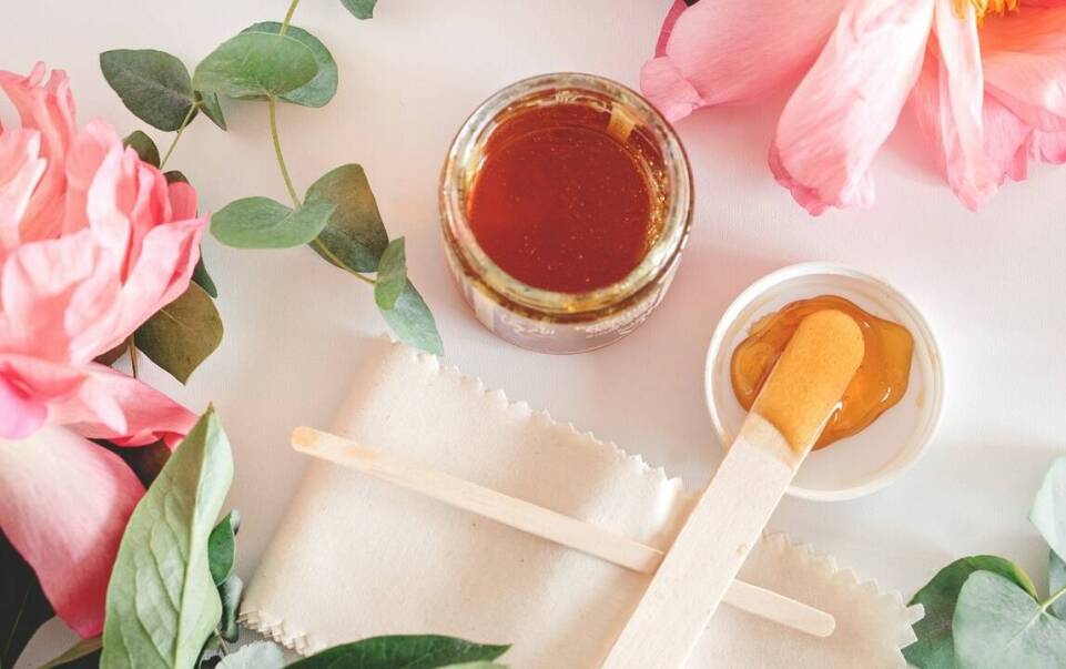 Porównanie różnych metod depilacji – dlaczego epilacja laserowa jest skuteczniejsza?