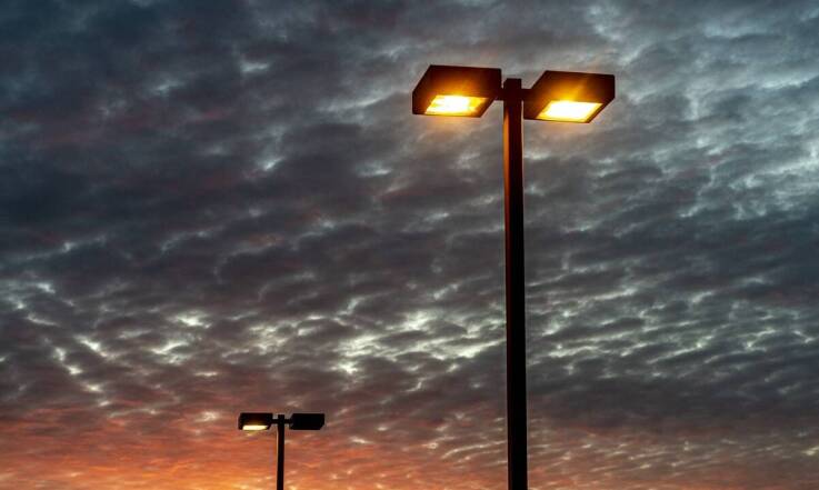 Jakie są korzyści ekologiczne wynikające z zastosowania ulicznych latarni LED?