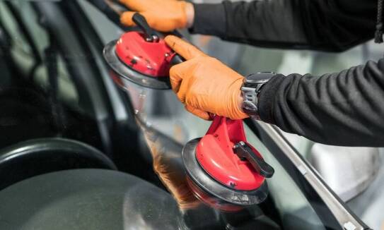 Mobilna naprawa szyb samochodowych w Krakowie