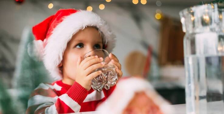 Jak czapka Mikołaja dla dziecka wspiera atmosferę świąteczną w domu?