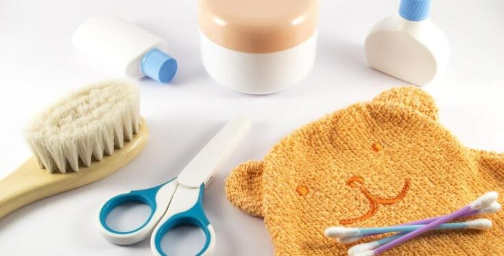 Praktyczne aspekty wyboru zestawu do kąpieli dla niemowląt