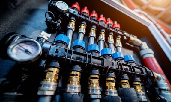 Jak integracja systemów grzewczych wpływa na efektywność energetyczną budynku?