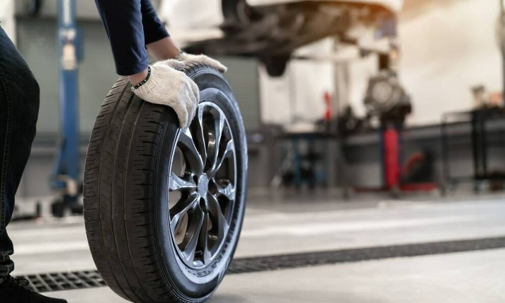 Co może sygnalizować potrzebę sprawdzenia geometrii kół?