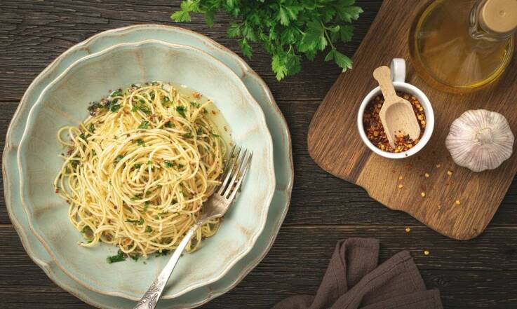 Bucatini z kurczakiem: wyjątkowe danie w menu włoskiej restauracji