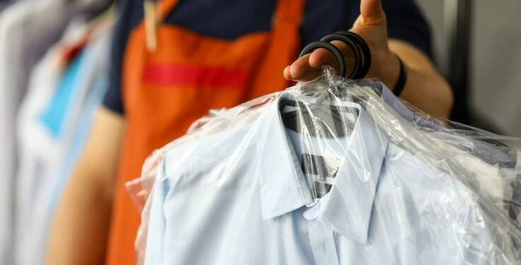 Ekologiczna pralnia chemiczna: zalety nowoczesnych technologii prania