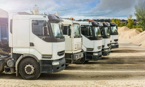 Wykwalifikowani operatorzy i kierowcy – podstawą sukcesu Firmy Transportowej Łódź