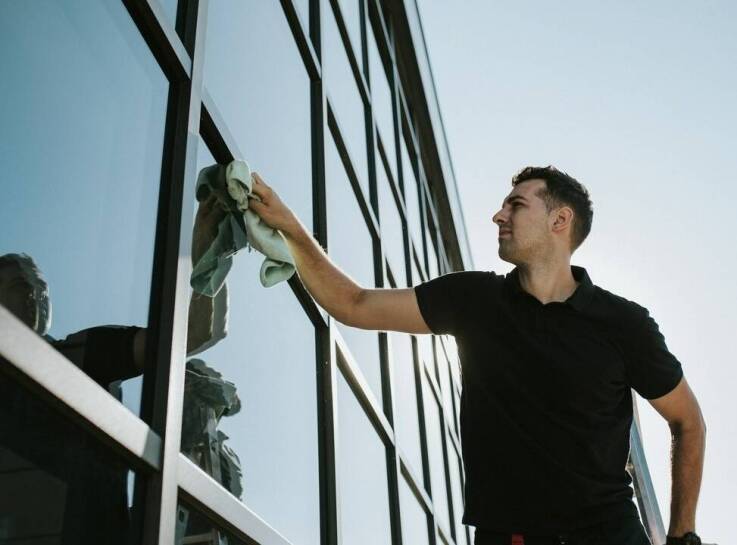 Profesjonalne usługi sprzątania dla osób zapracowanych