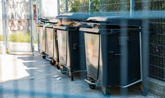 Zabezpieczenia wiat śmietnikowych – klucz do bezpieczeństwa i porządku