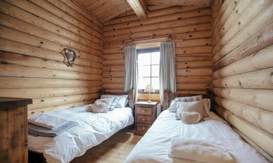 Przewodnik po korzyściach zdrowotnych wynikających z budownictwa naturalnego