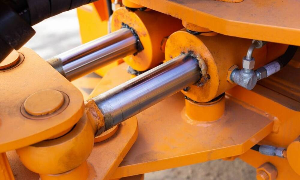 Jak odkuwki swobodnie kute wpływają na trwałość maszyn rolniczych?