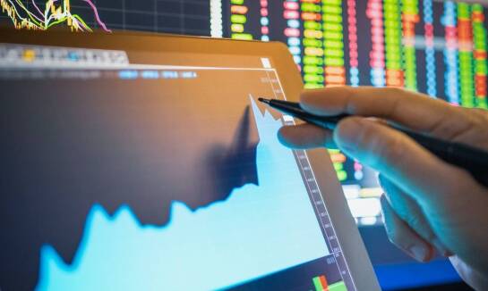 Jak korzystać z bazy głosów w kontekście cennika usług?