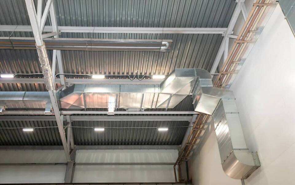 Dlaczego precyzyjne projektowanie systemów HVAC jest kluczowe dla dużych przedsiębiorstw?