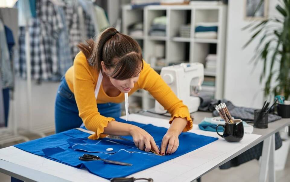 Rola projektanta w tworzeniu idealnej garderoby Komandor