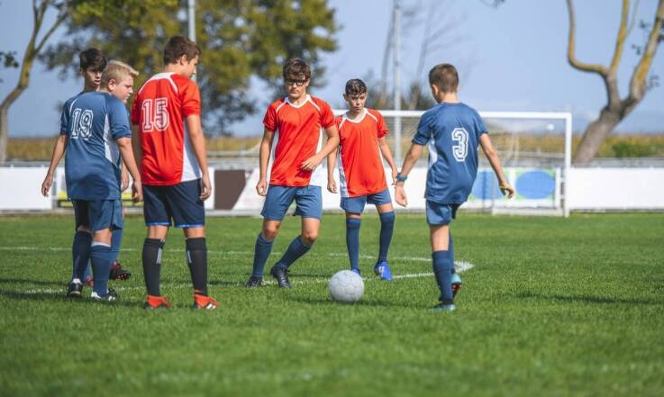 Szkółka piłkarska Grochów: jak kształtujemy przyszłe gwiazdy futbolu?
