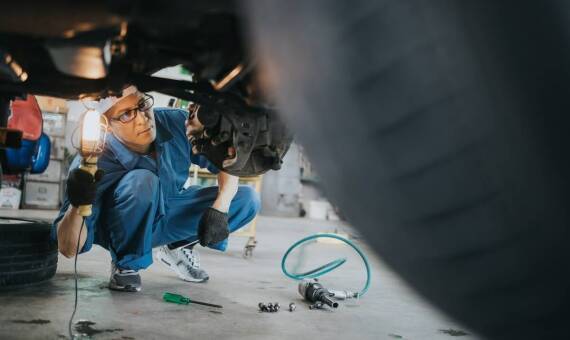 Jakie znaczenie ma szybka reakcja mobilnego serwisu TIR dla właścicieli flot?