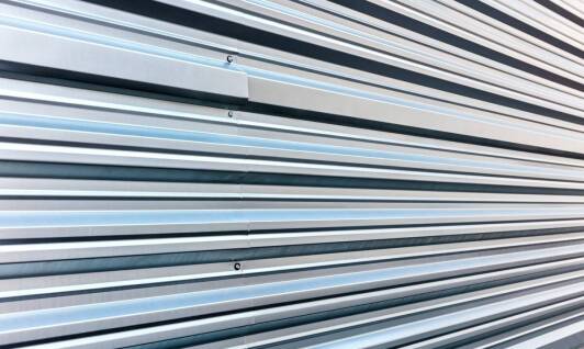 Wpływ blach na dachy na efektywność energetyczną budynku