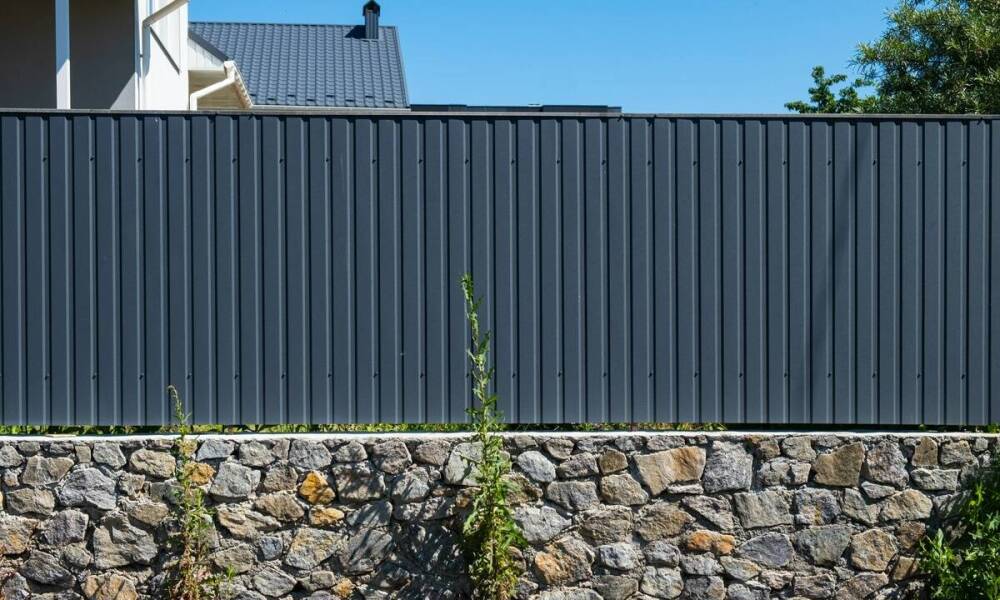 Efektywność ogrodzeń panelowych w ochronie posesji
