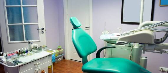 Całodobowy dyżur stomatologiczny – jakie usługi są dostępne 24/7?