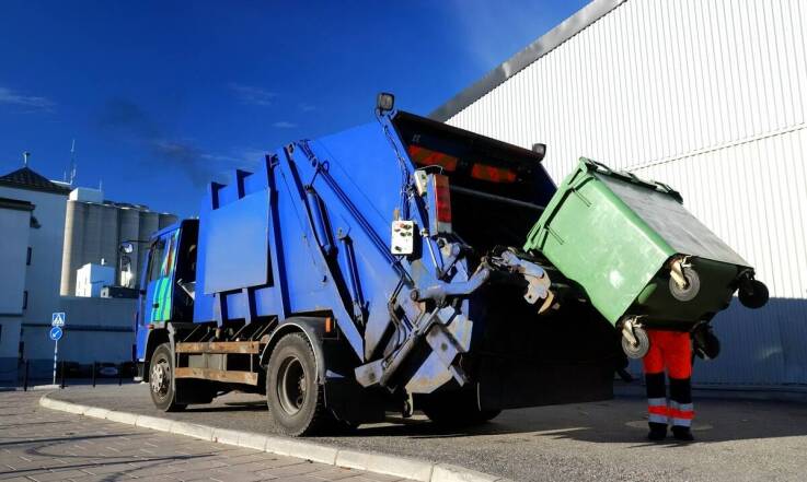 Jakie są kluczowe etapy procesu odbioru odpadów wielkogabarytowych?