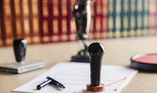 Proces potwierdzania podpisów w kancelarii notarialnej - co warto wiedzieć?