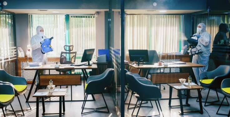 Wpływ szkoleń bhp na efektywność i komfort pracy w biurze