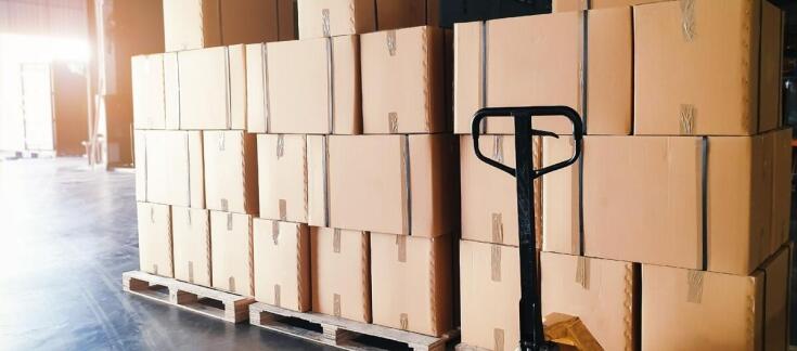 Wpływ streczowania paczek na wydajność floty transportowej