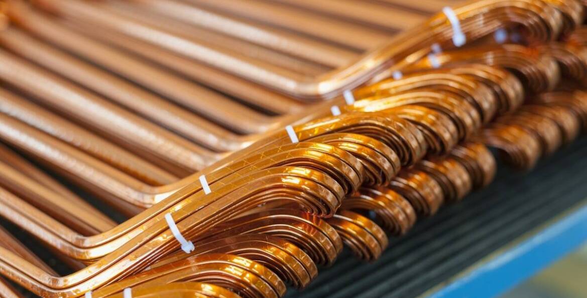 Proces miedziowania stali nierdzewnej – etapy i ich znaczenie dla trwałości powłok