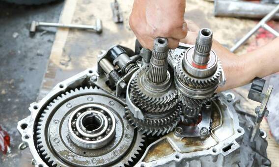 Jakie są kluczowe cechy dobrej usługi naprawy skrzyń biegów do autobusów?