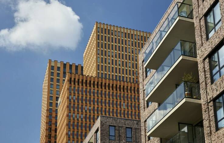 Gdzie znajduje się Amsterdam?