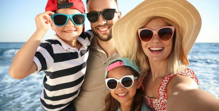 Wybór idealnej czapki z daszkiem na rodzinne wycieczki z dzieckiem