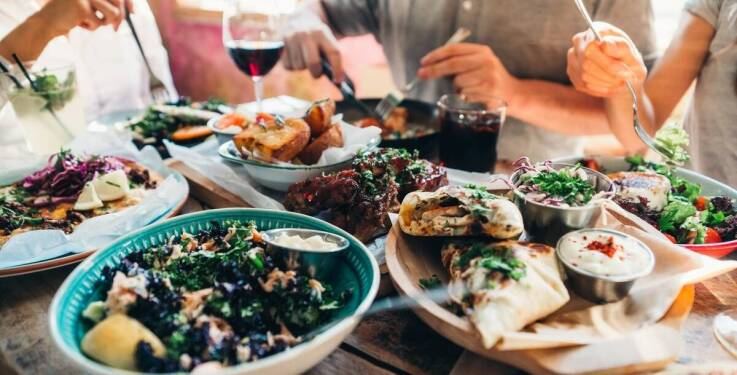 Jakie nowości kulinarne przygotowuje stołówka Rewal dla swoich gości?