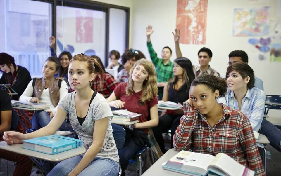 Dlaczego warto rozważyć naukę na kierunku opiekun medyczny według opinii uczniów?