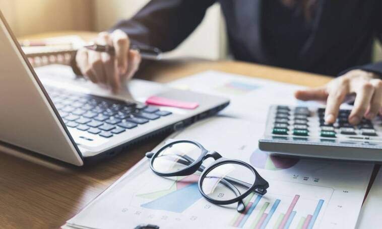 Jak skutecznie prowadzić księgi rachunkowe z pomocą profesjonalnego biura rachunkowego?