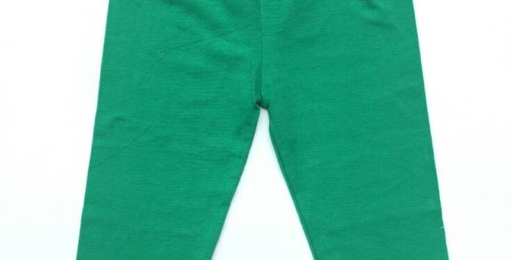 Rajstopki dziewczęce z motywem kwiatowym – uroczy akcent w dziecięcej garderobie