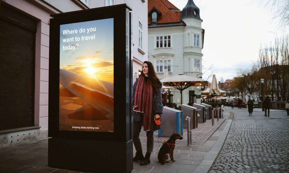 Jak projekt graficzny wpływa na skuteczność banerów reklamowych?