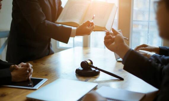 Jak kancelarie adwokackie wspierają procesy restrukturyzacyjne firm?