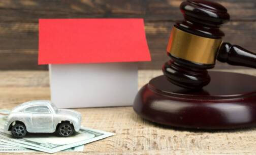 Jakie są zasady uczestnictwa w licytacji komorniczej?